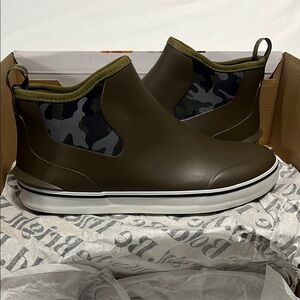 Hush Puppies Camo Rain Boots Sneakers Shoes New